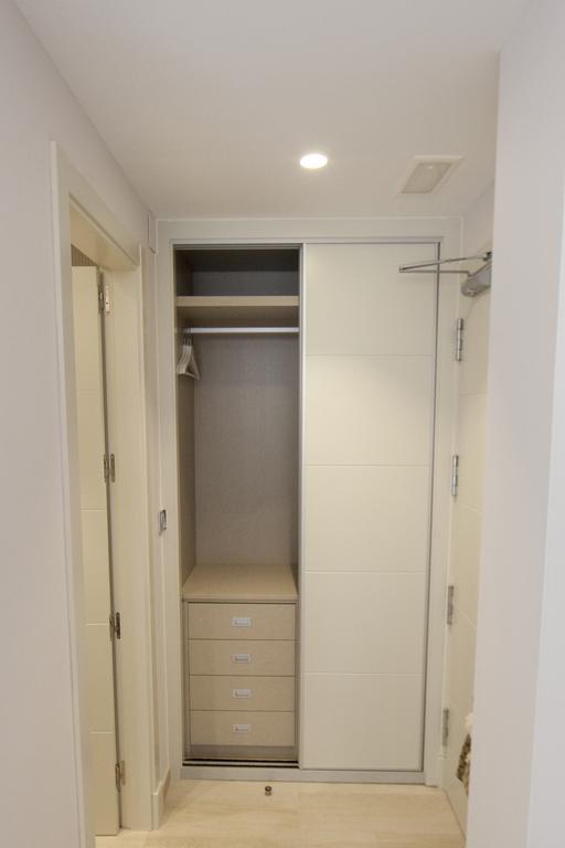Hostal Loimar Torre Del Mar Bagian luar foto